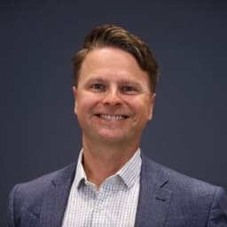 Dr. Daniel Tomaszewski